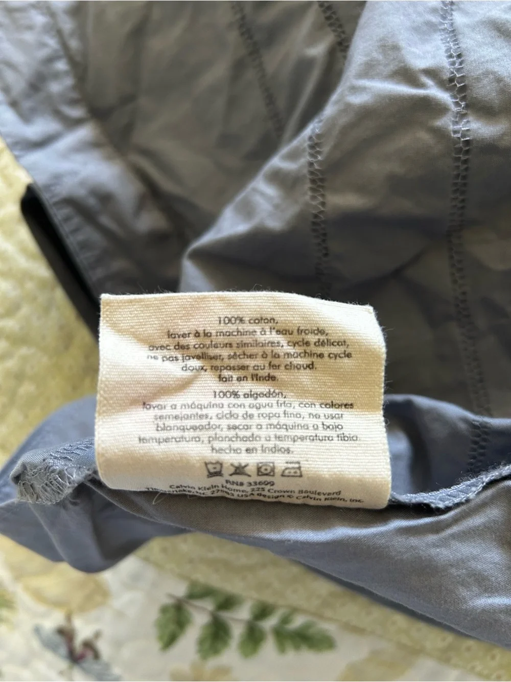 Calvin Klein Light Gray  Duvet Cover with Wavy Stitch Detail